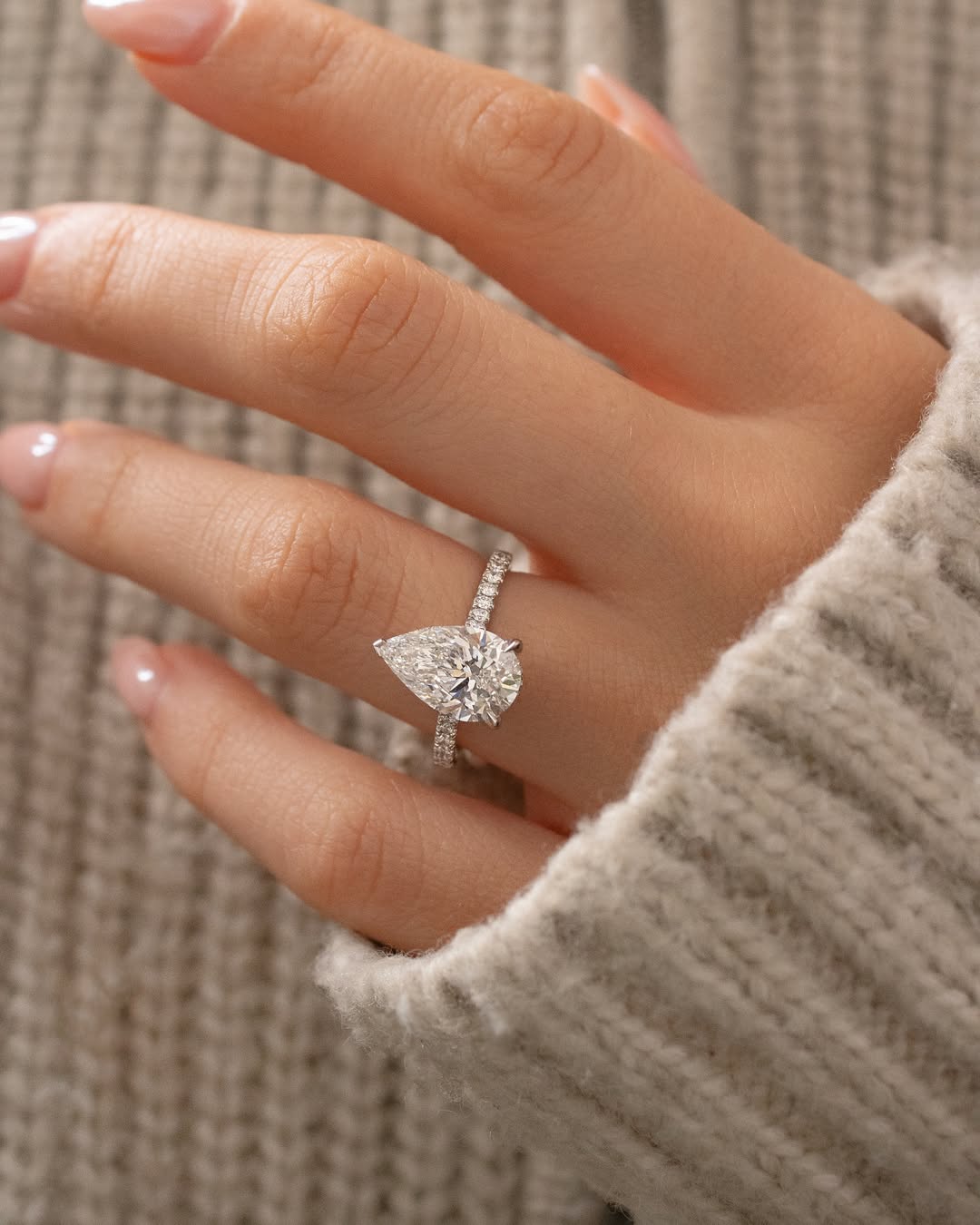 2.40 CT Pear E/VVS1 CVD Diamond Pave Style Engagement Ring
