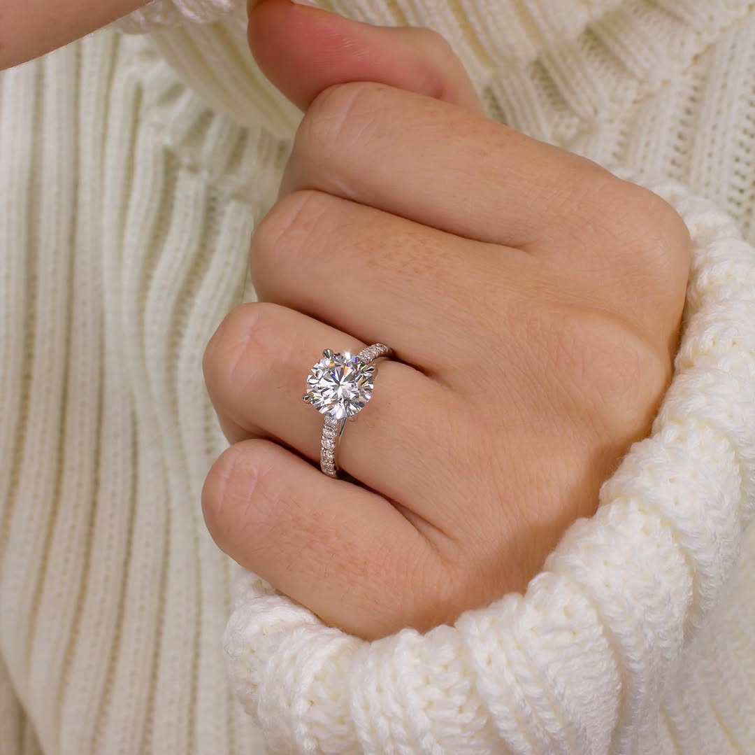 1.50 CT Round E/VVS2 CVD Diamond Pave Style Engagement Ring