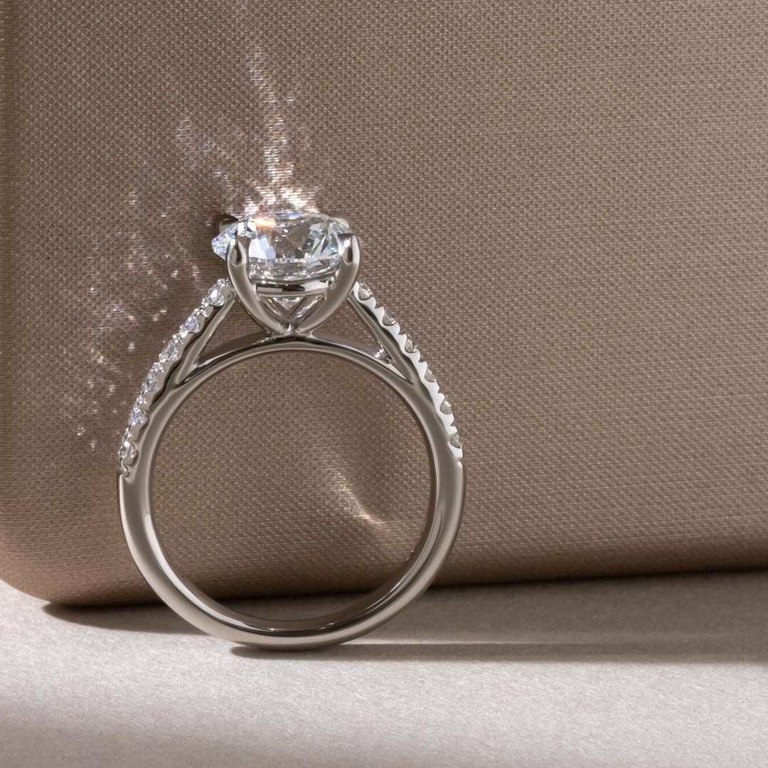 1.50 CT Round E/VVS2 CVD Diamond Pave Style Engagement Ring