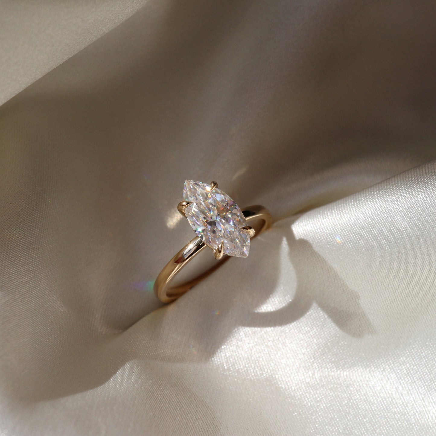 Elizabeht- 1.0 CT Marquise Soitaire Moissanite Ring