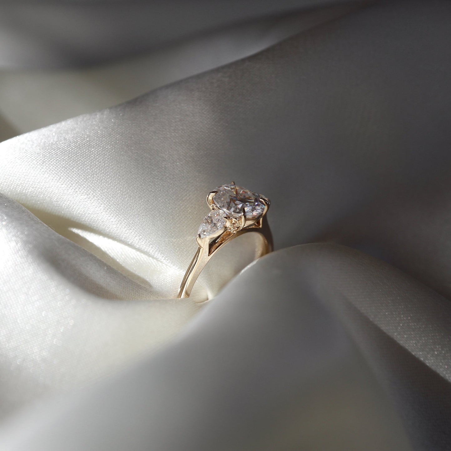 Joe- 2.0 CT Oval Three Stone Style Moissanite Ring