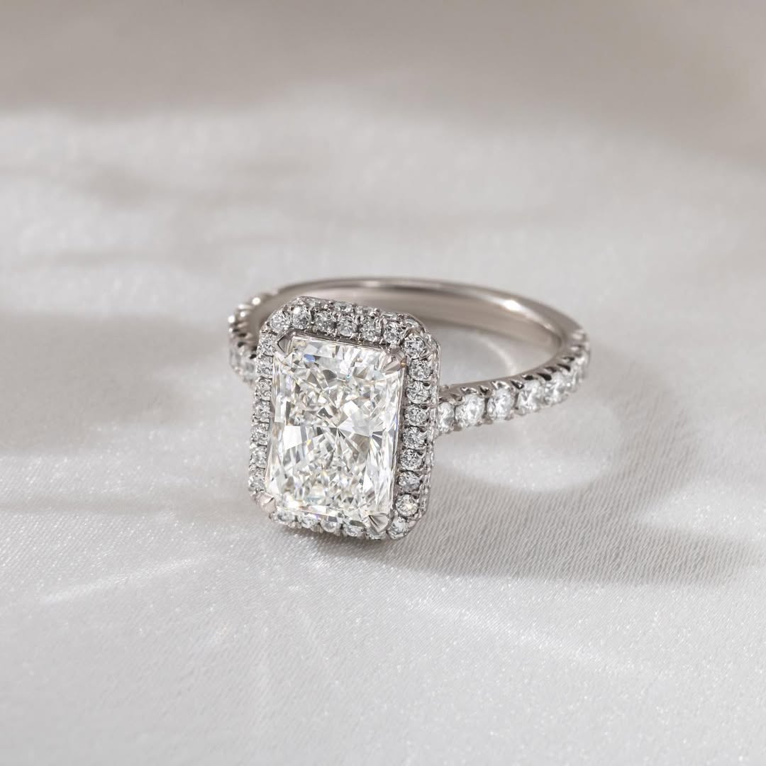 2.23 CT Radiant F/VVS2 CVD Diamond Pave & Halo Style Engagement Ring