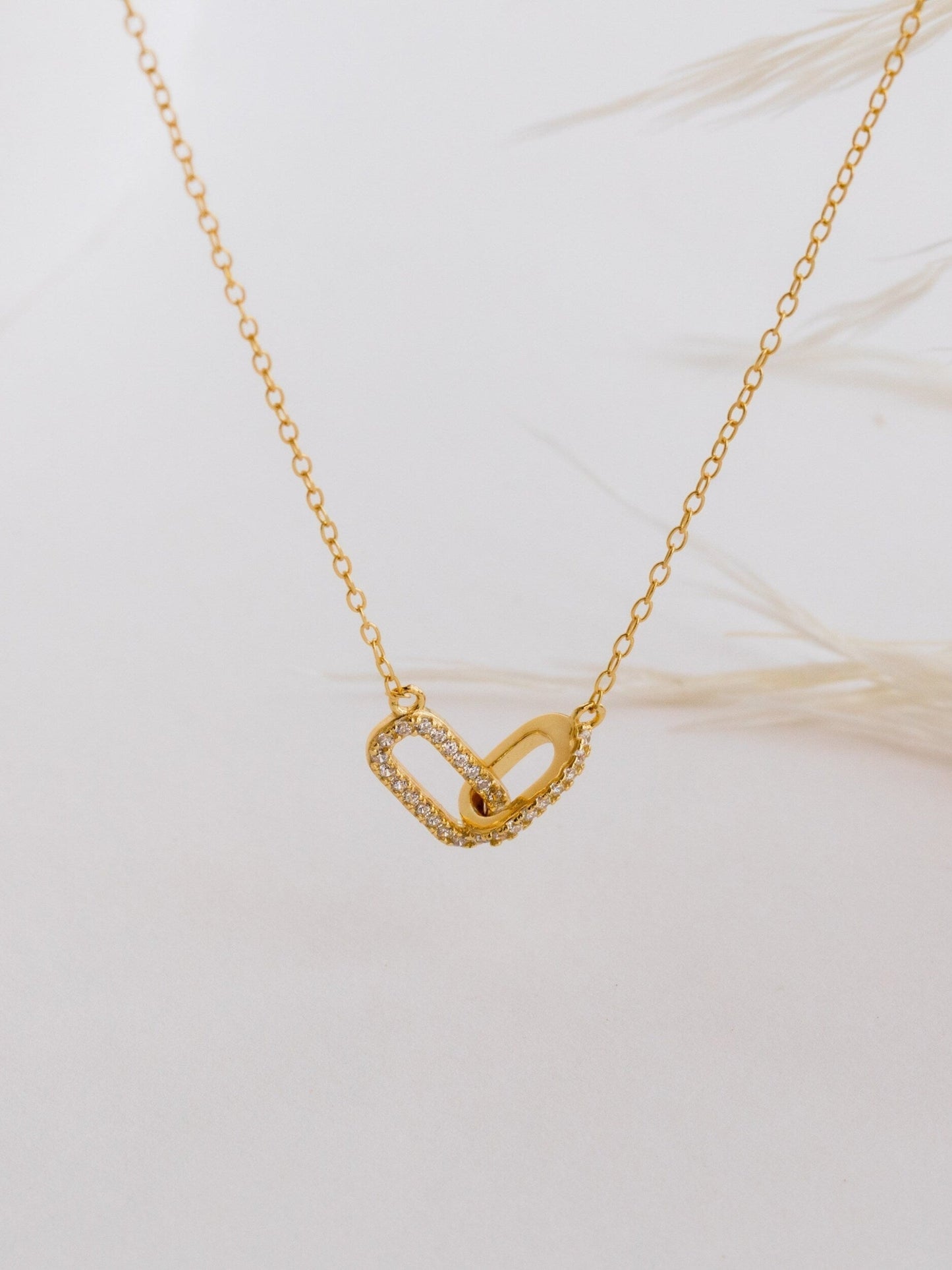 Fiona- 0.15 TCW Round Pave Linked Moissanite Necklace
