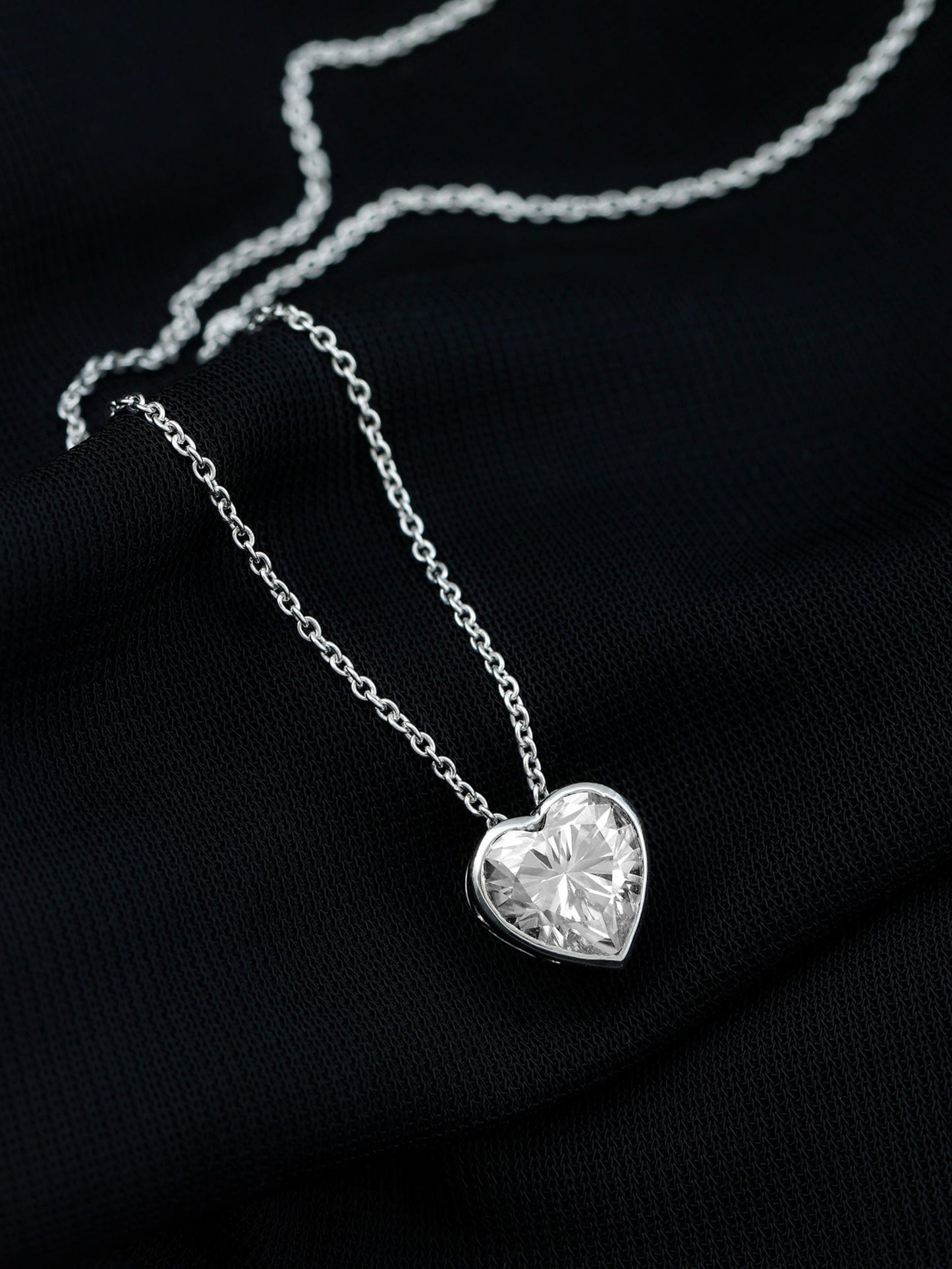 Hazel- 2.10 CT Heart Bezel Moissanite Necklace