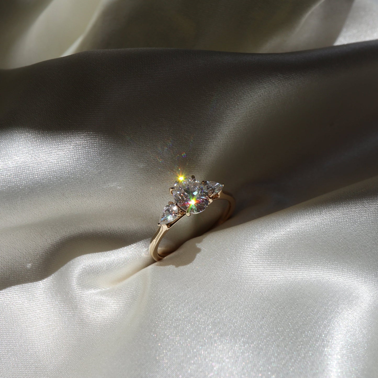Joe- 2.0 CT Oval Three Stone Style Moissanite Ring