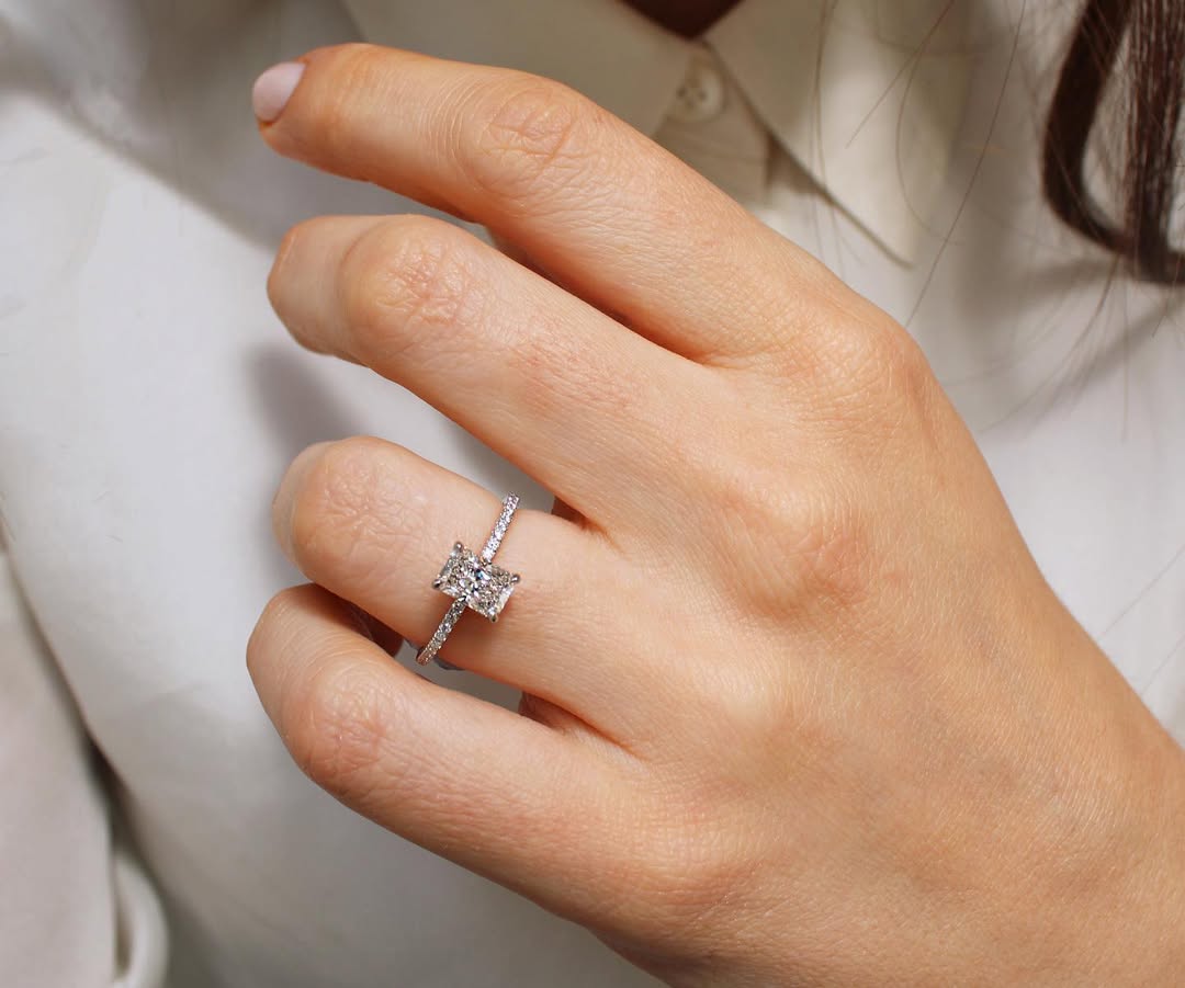 1.5 CT Radiant F/VS2 CVD Diamond Pave Style Engagement Ring