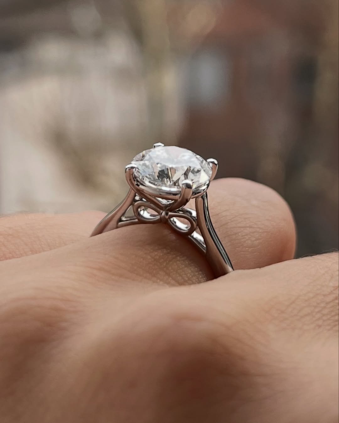 4.0 CT Round F/VS2 CVD Diamond Cathedral Engagement Ring