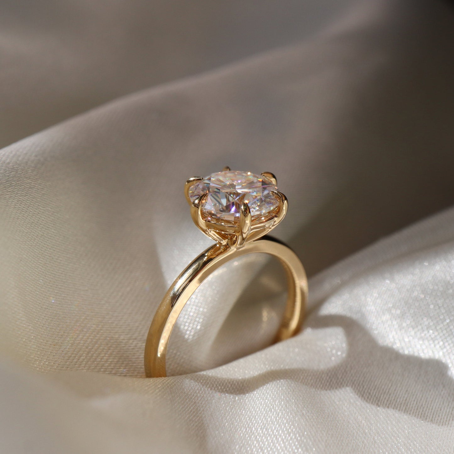 Peter- 1.0 CT Round Solitaire Moissanite Ring