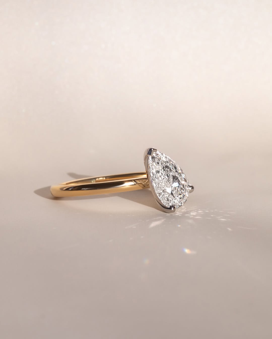 1.7 CT Pear F/VVS2 CVD Diamond Solitaire Style Engagement Ring