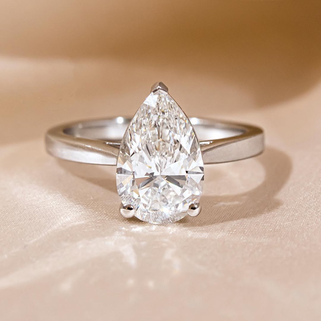 2.08 CT Pear F/VS1 CVD Diamond Solitaire Style Engagement Ring