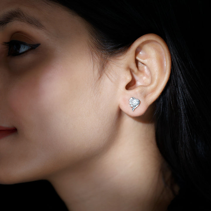 Jade- 1.0 TCW Heart Minimal Moissanite Earrings