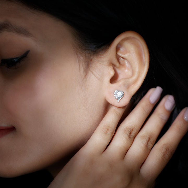 Jade- 1.0 TCW Heart Minimal Moissanite Earrings