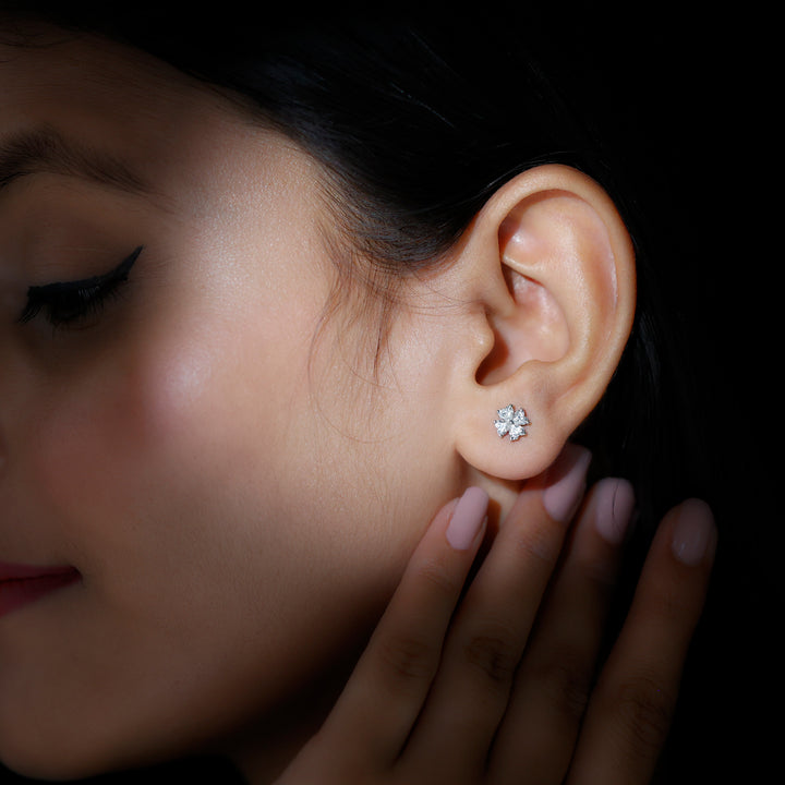 Lila- 1.0 TCW Heart Flower Moissanite Earrings