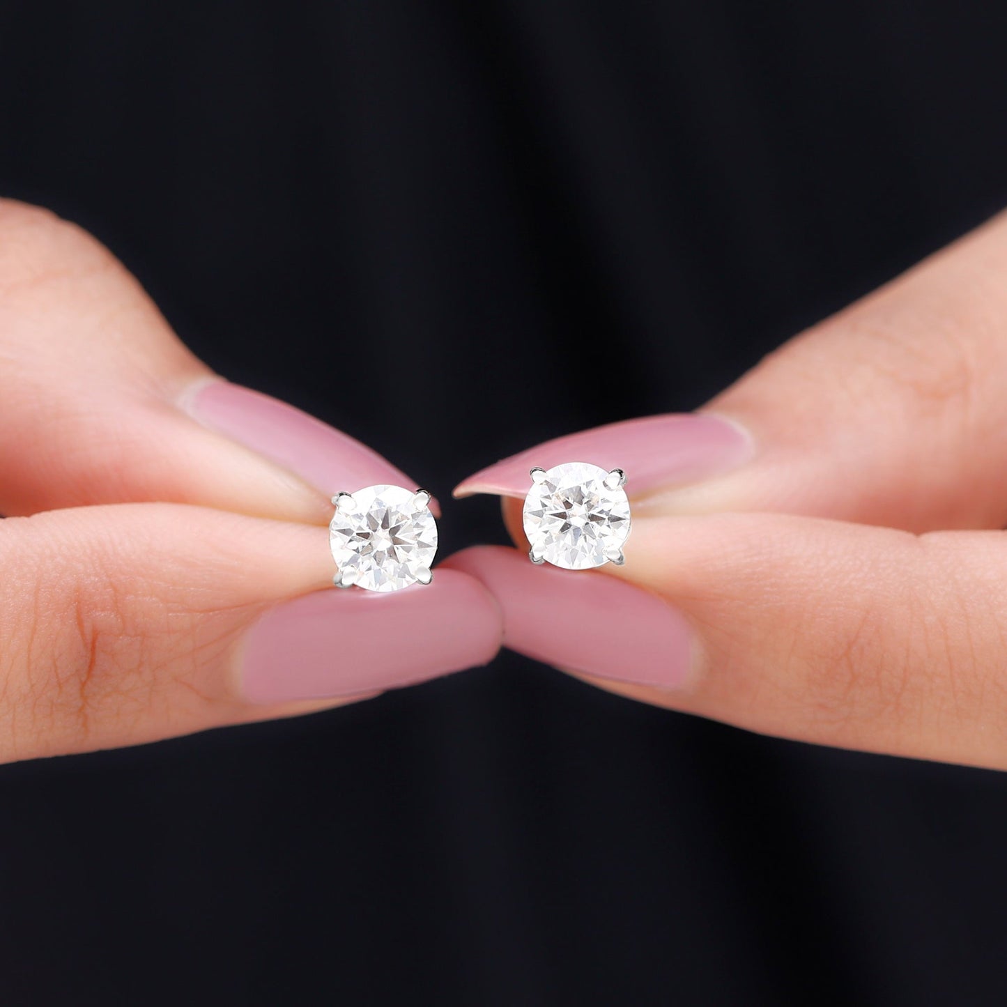 Willow- 1.50 TCW Round Solitaire Moissanite Earrings