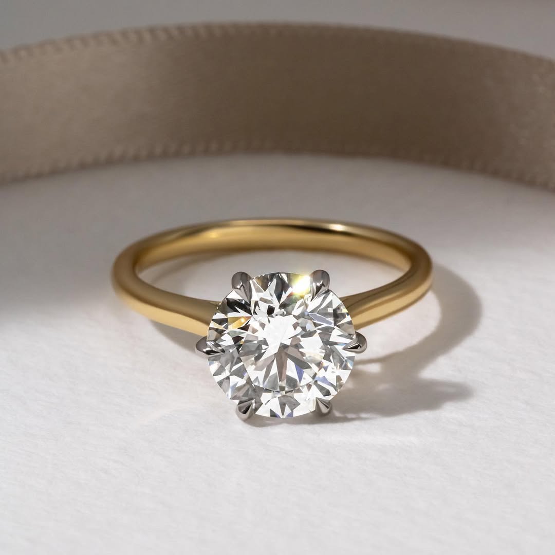 1.0 CT Round F/VS2 CVD Diamond Cathedral Style Engagement Ring