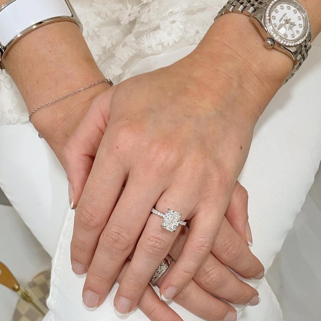2.0 CT Radiant F/VS1 CVD Diamond Pave Style Engagement Ring