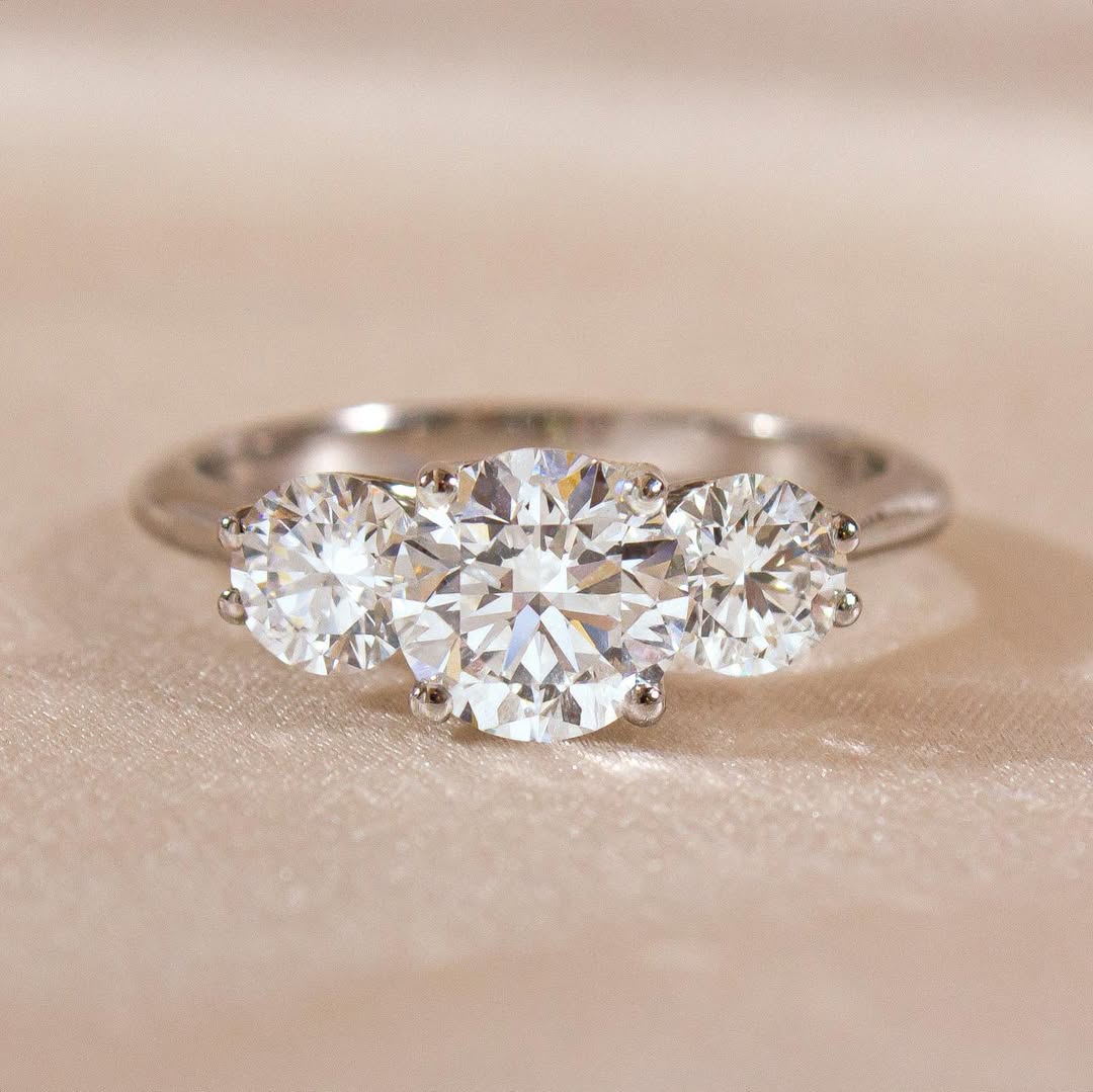 2.0 CT Round F/VS2 CVD Diamond Three Stone Style Engagement Ring