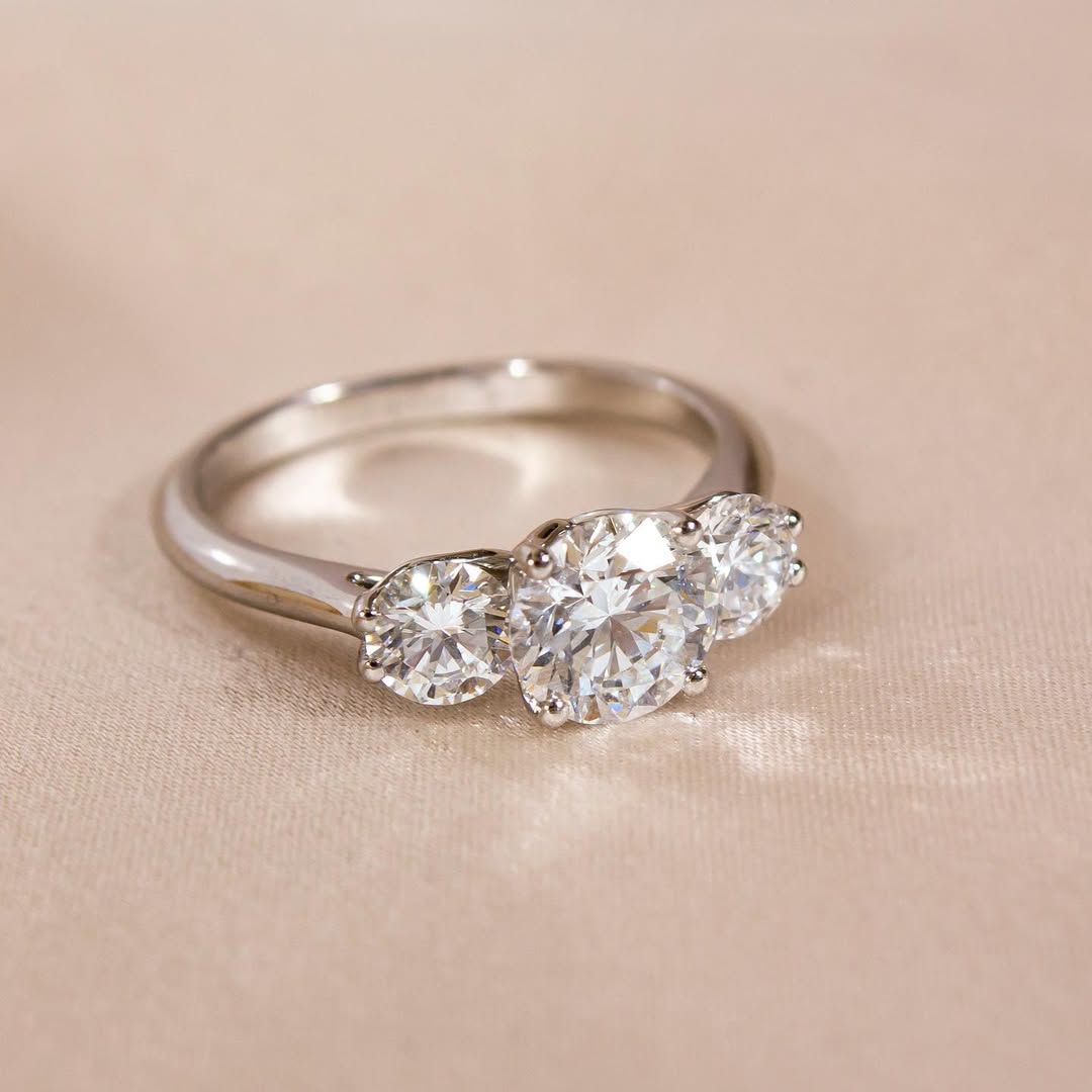 2.0 CT Round F/VS2 CVD Diamond Three Stone Style Engagement Ring