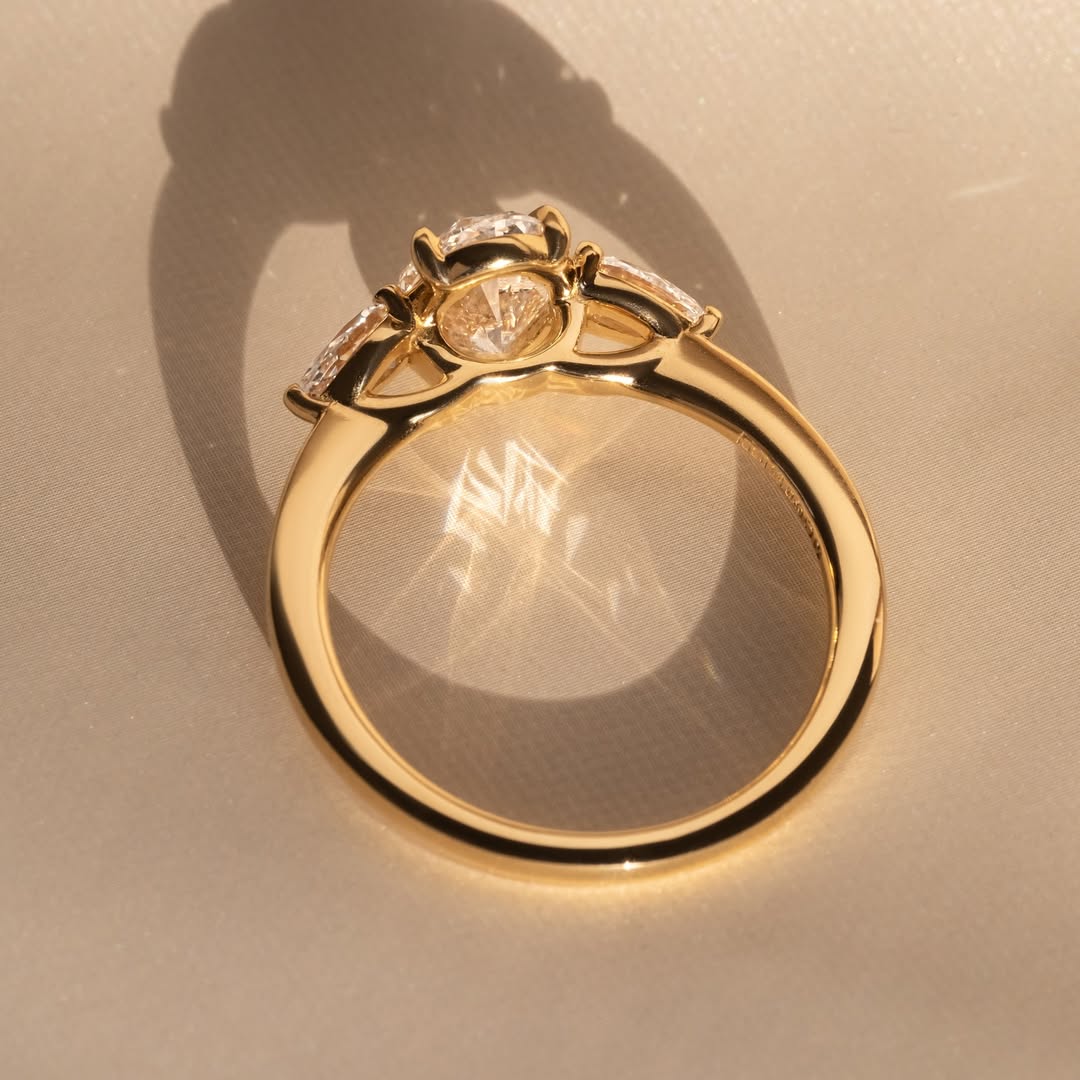 1.30 CT Oval E/VS1 CVD Diamond Three Stone Style Engagement Ring