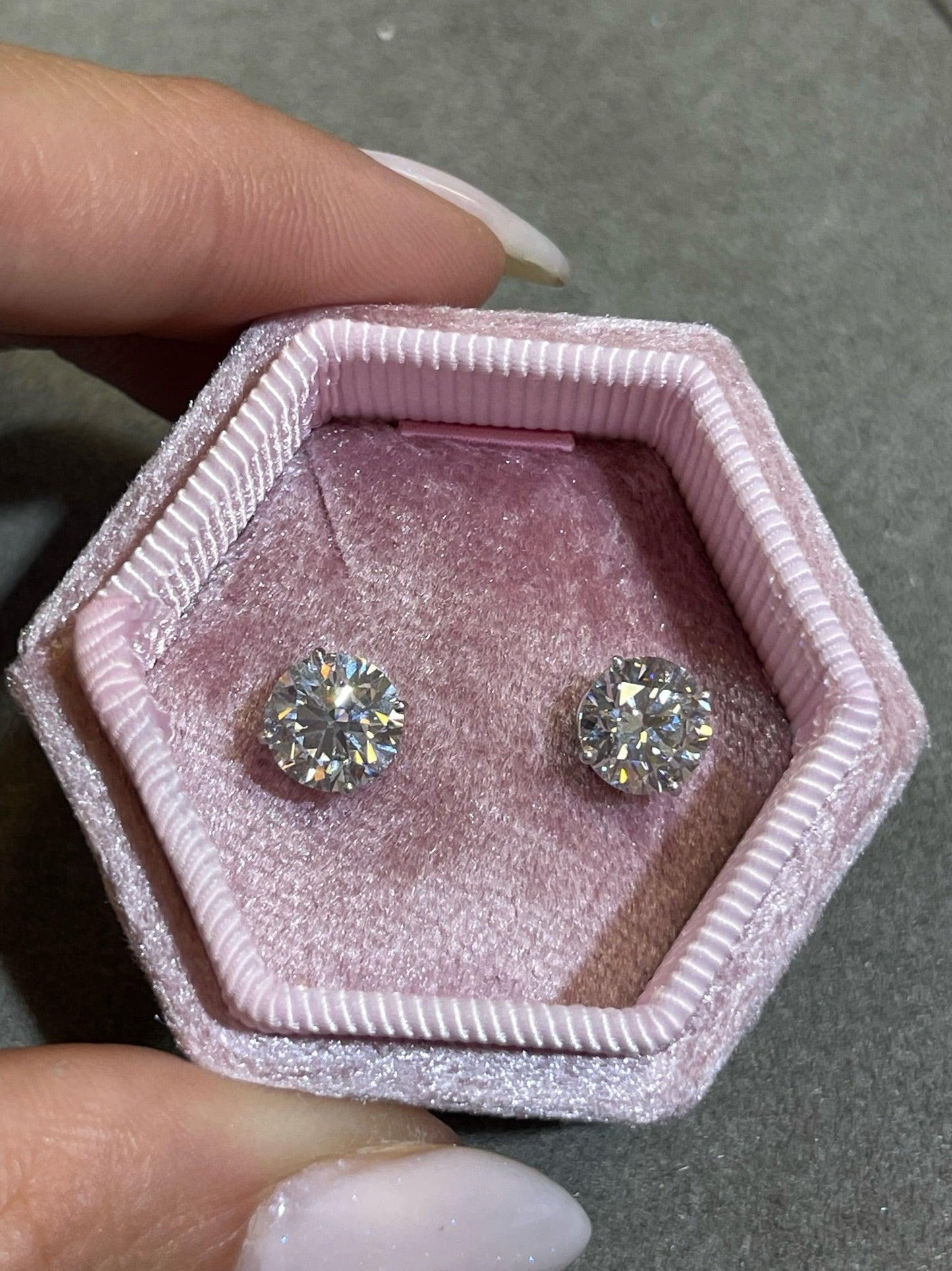 Camila- 4.0 TCW Round Solitaire Moissanite Earrings