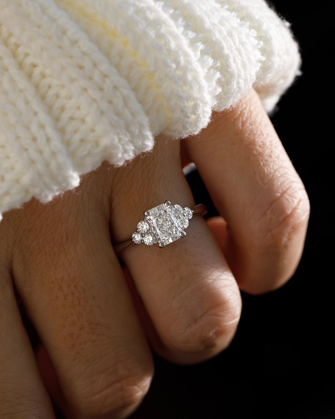 1.0 CT Radiant D/VS2 CVD Diamond Cluster Style Engagement Ring