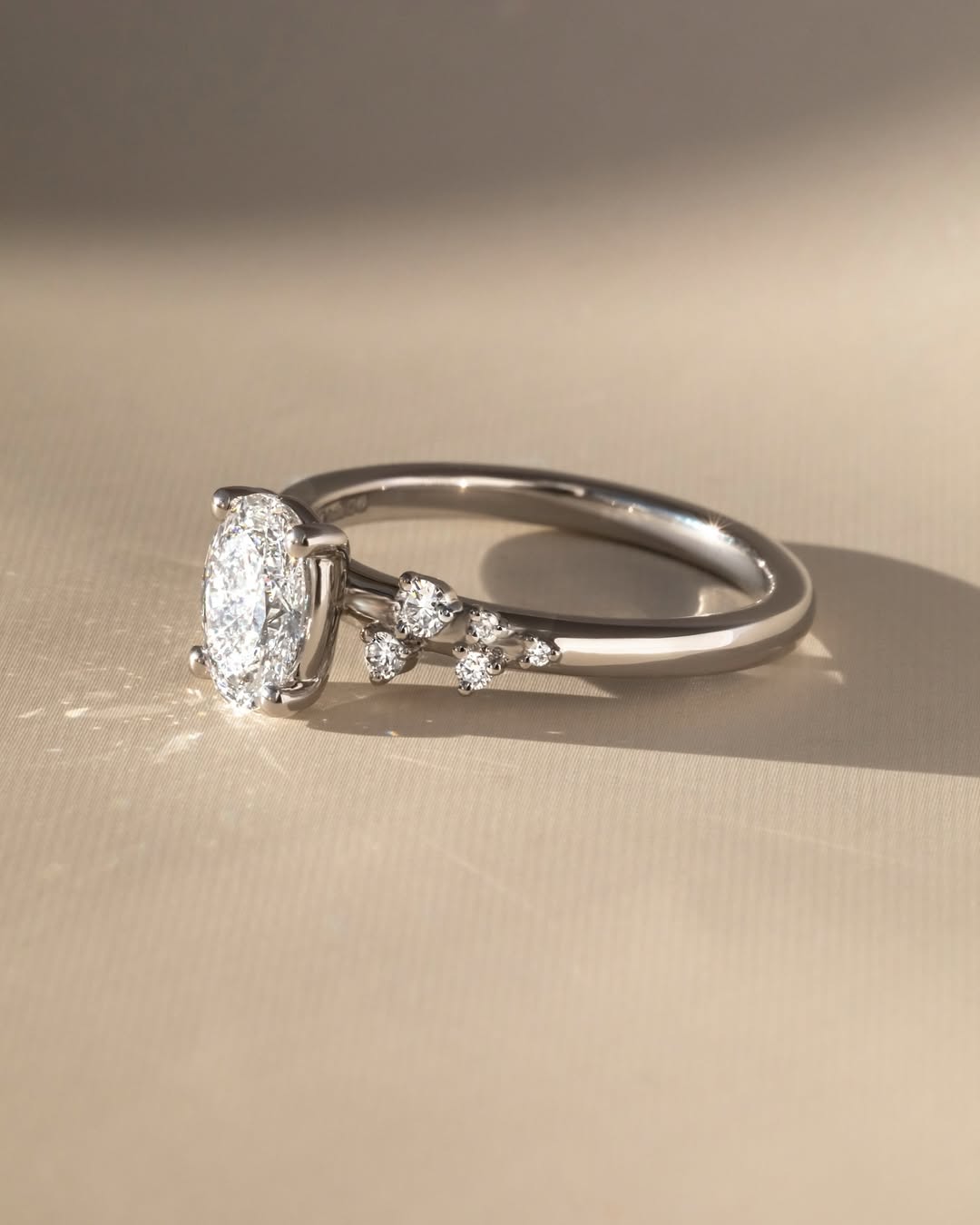 1.0 CT Oval D/VS1 CVD Diamond Cluster Style Engagement Ring