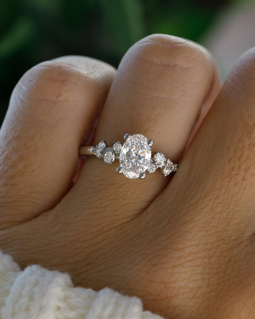 1.0 CT Oval D/VS1 CVD Diamond Cluster Style Engagement Ring