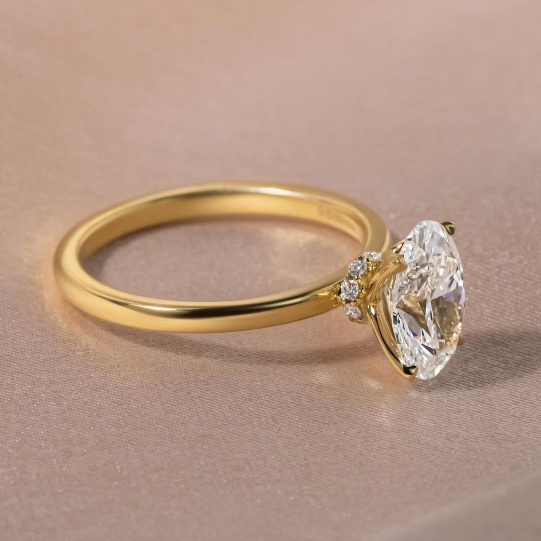 2.0 CT Oval E/VS2 CVD Diamond Hidden Halo Style Engagement Ring