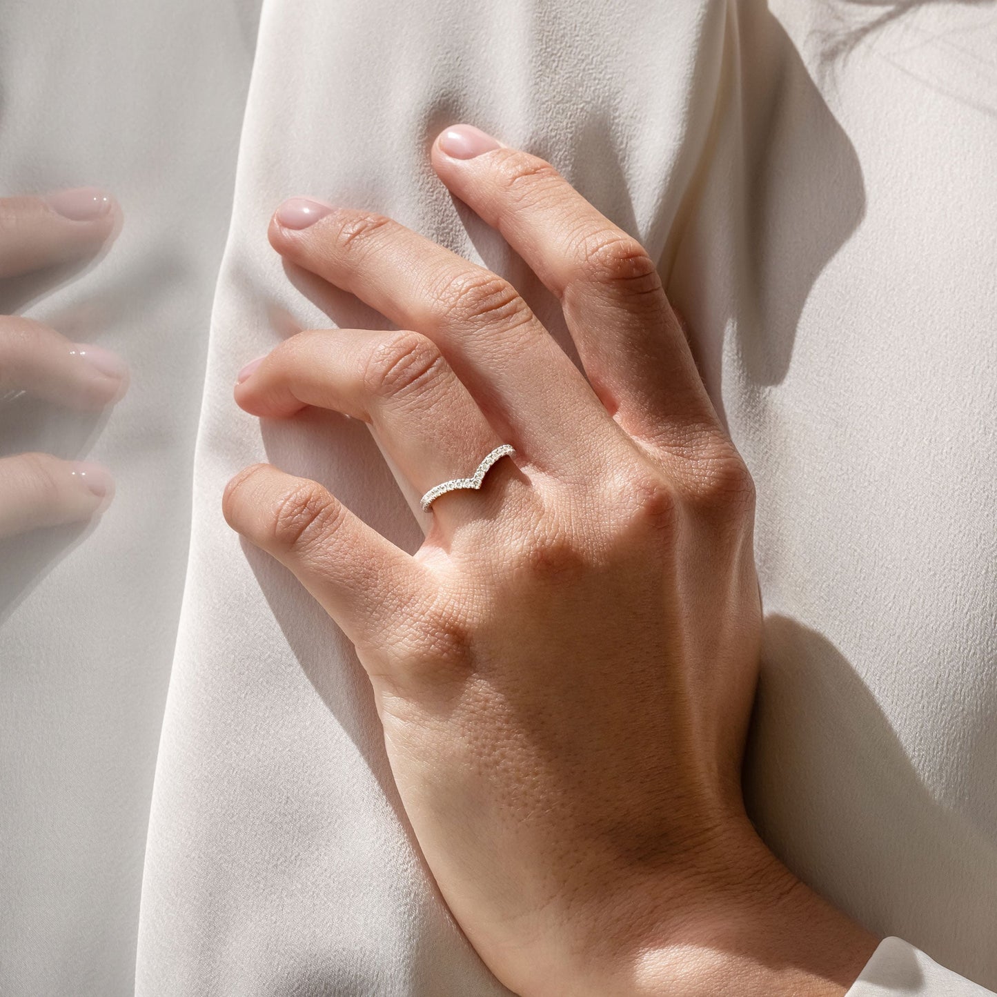 Otto-0.20 CTW Round Curved Wedding Band