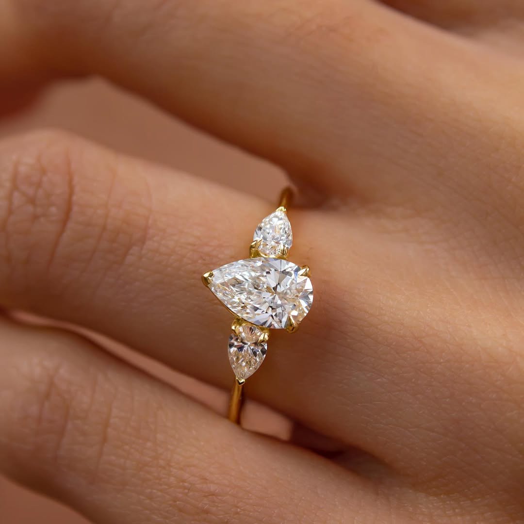 1.2 CT Pear E/VS2 CVD Diamond Three Stone Style Engagement Ring