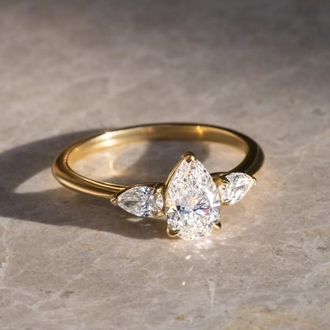 1.2 CT Pear E/VS2 CVD Diamond Three Stone Style Engagement Ring