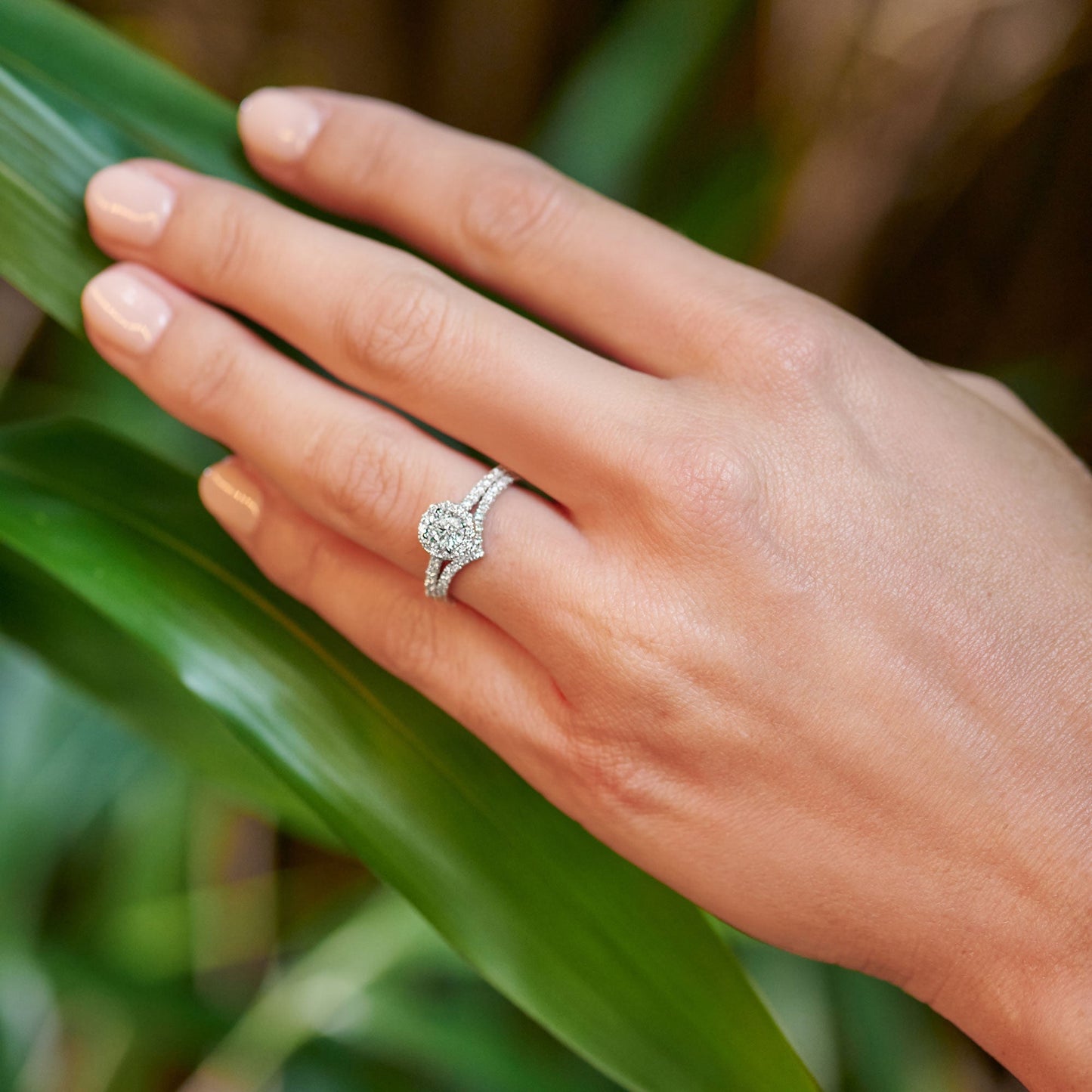 Otto-0.20 CTW Round Curved Wedding Band