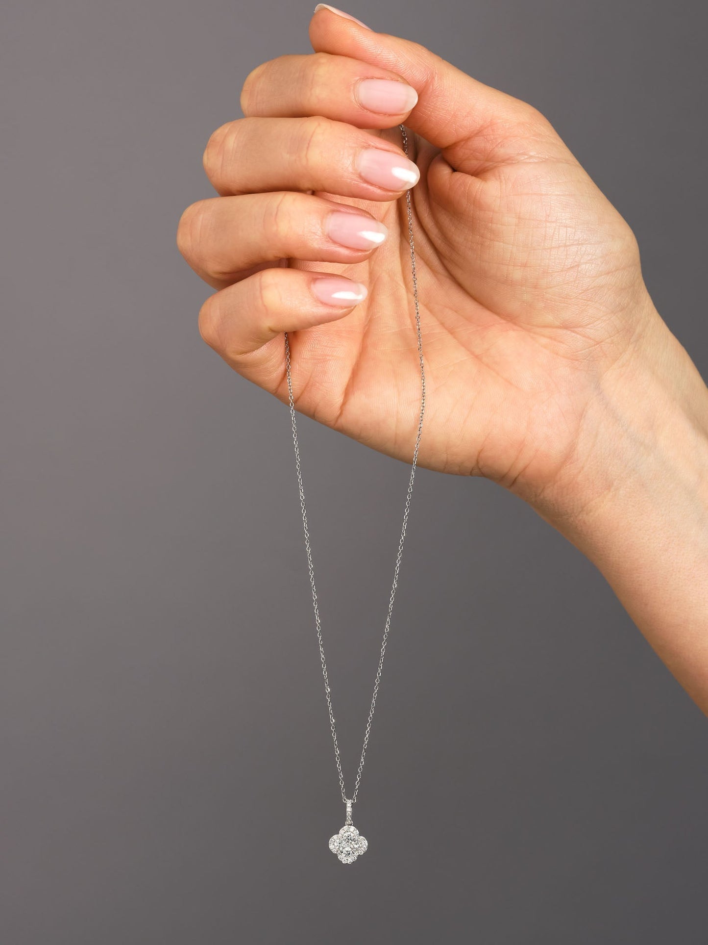 Stella- 0.50 TCW Round Clover Moissanite Necklace