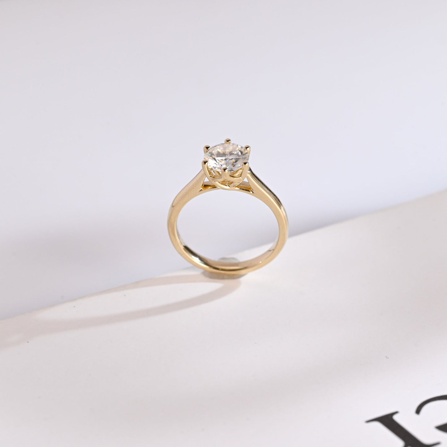1.5 CT Round Cut Solitaire Moissanite Engagement Ring