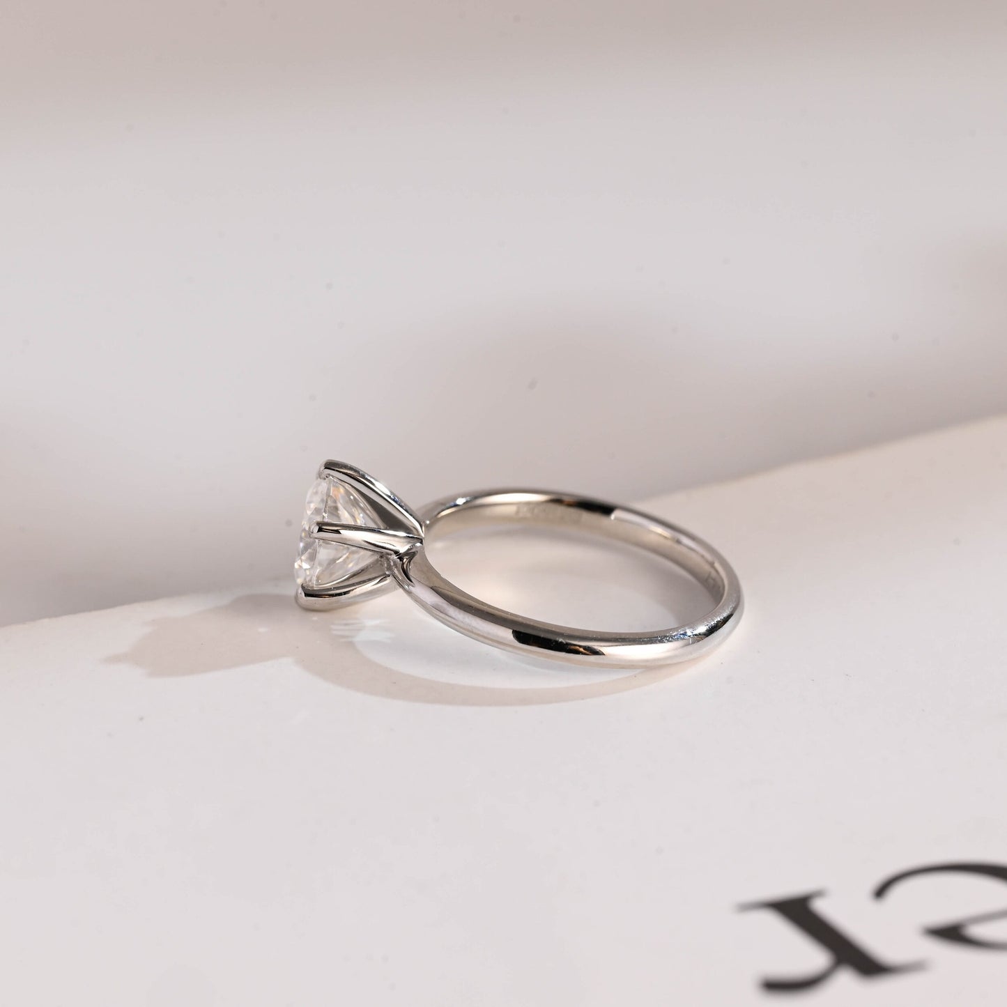 2.0 CT Round Cut Solitaire Moissanite Engagement Ring