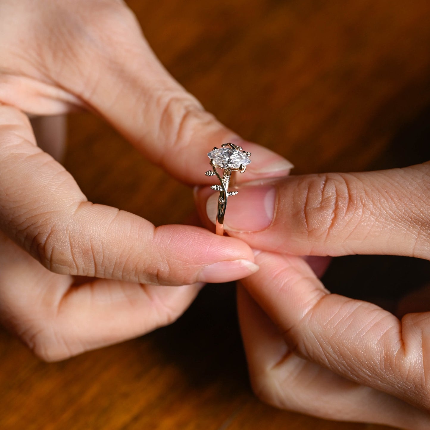 0.8 CT Marquise Cut Leaf Moissanite Engagement Ring