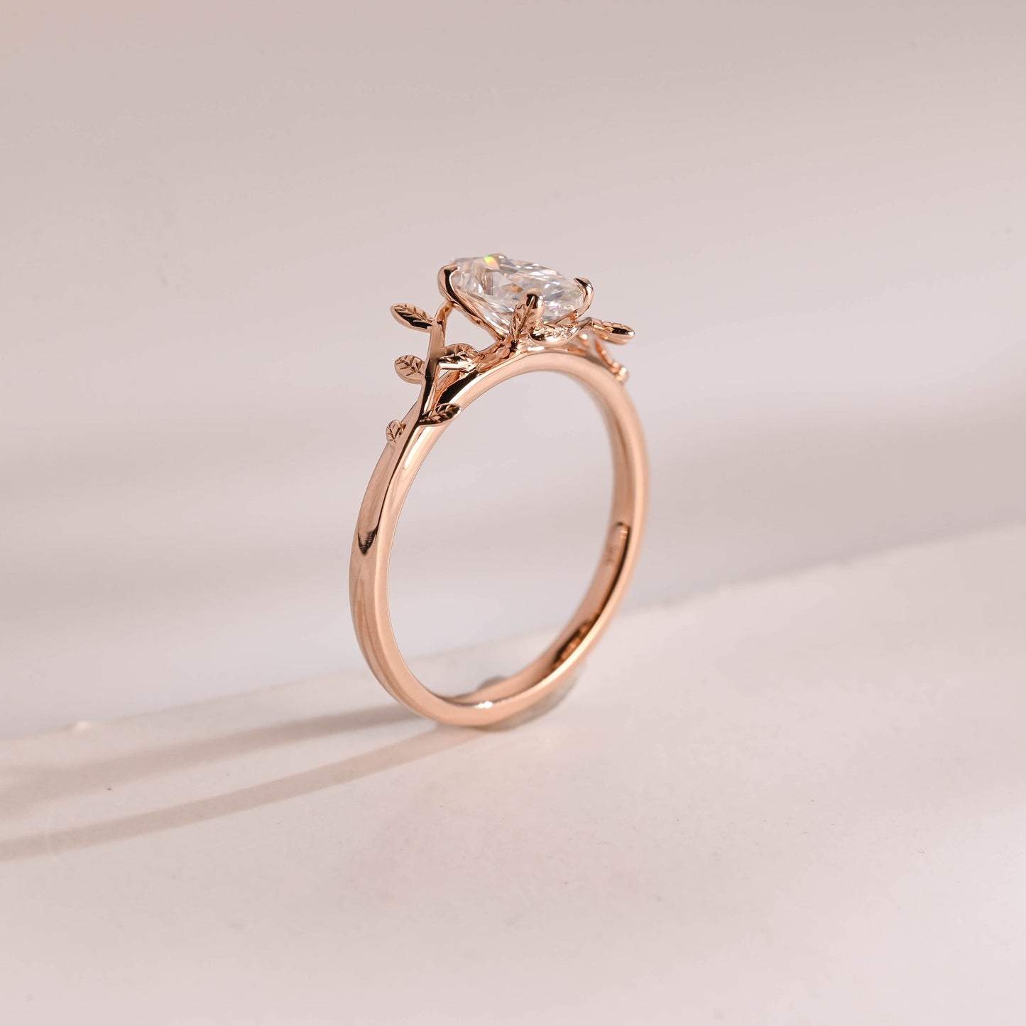 0.8 CT Marquise Cut Leaf Moissanite Engagement Ring
