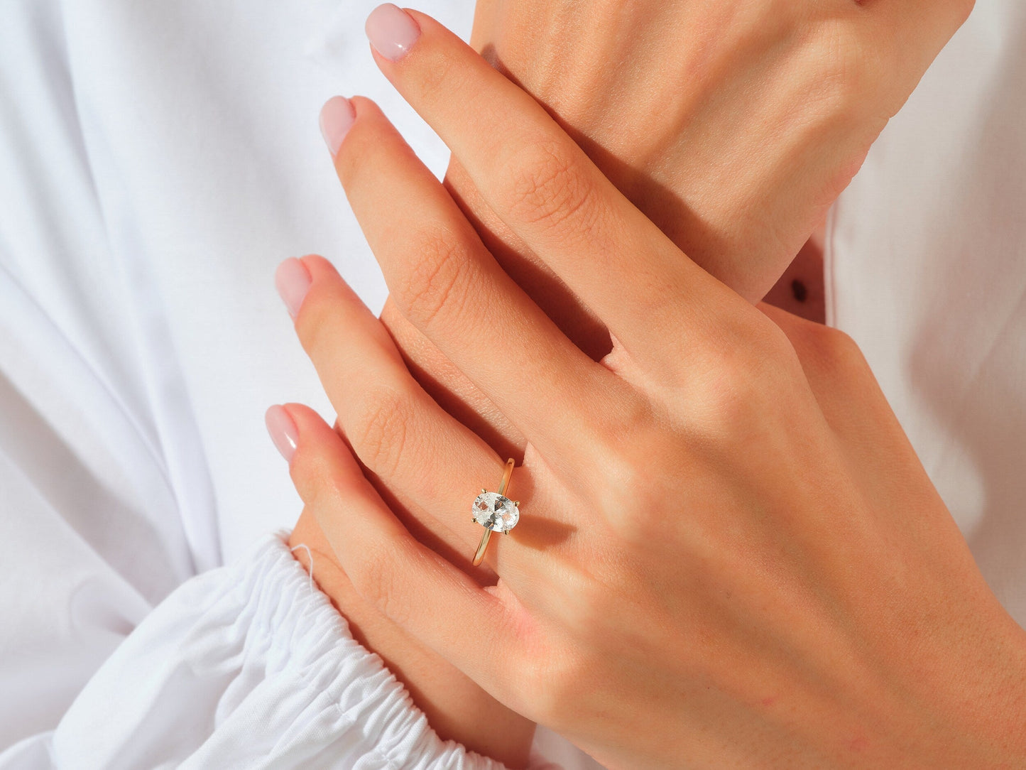 Gloria- 1.0 CT Oval Solitaire Moissanite Ring