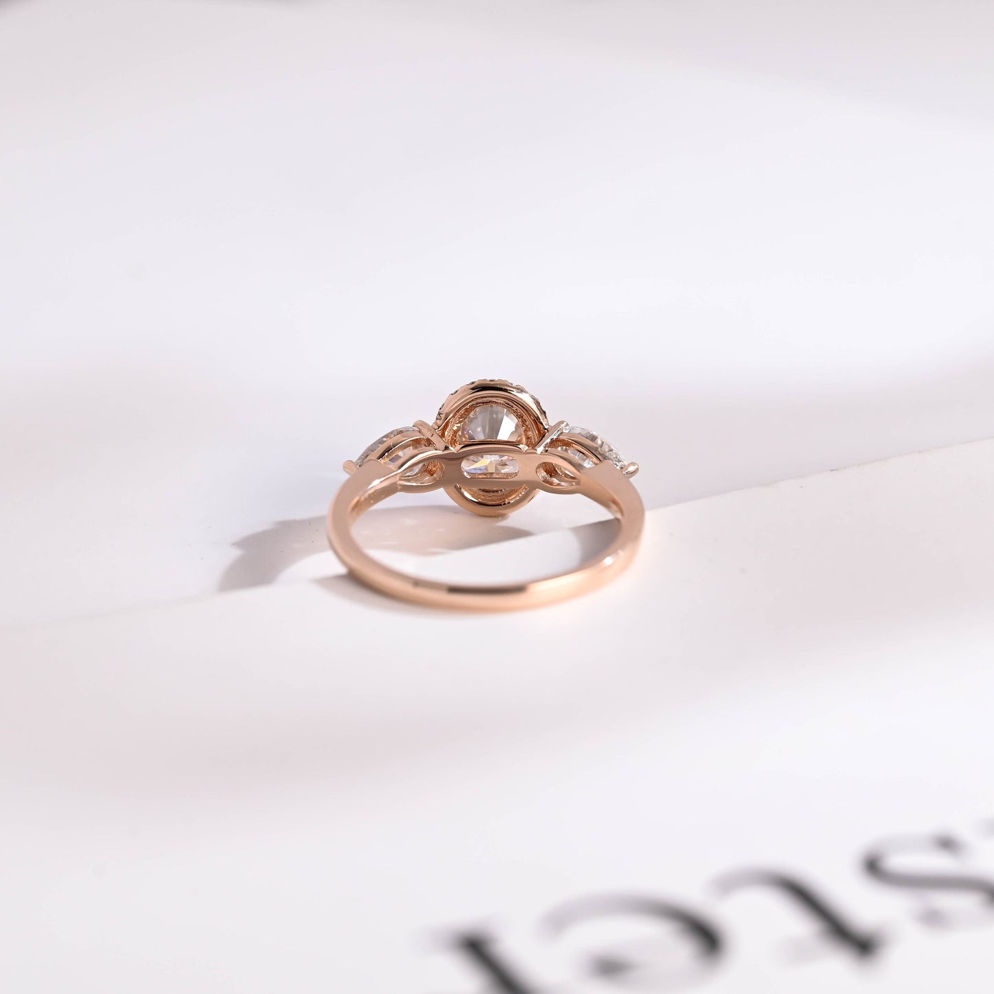 2.0 CT Oval Cut Halo Moissanite Engagement Ring