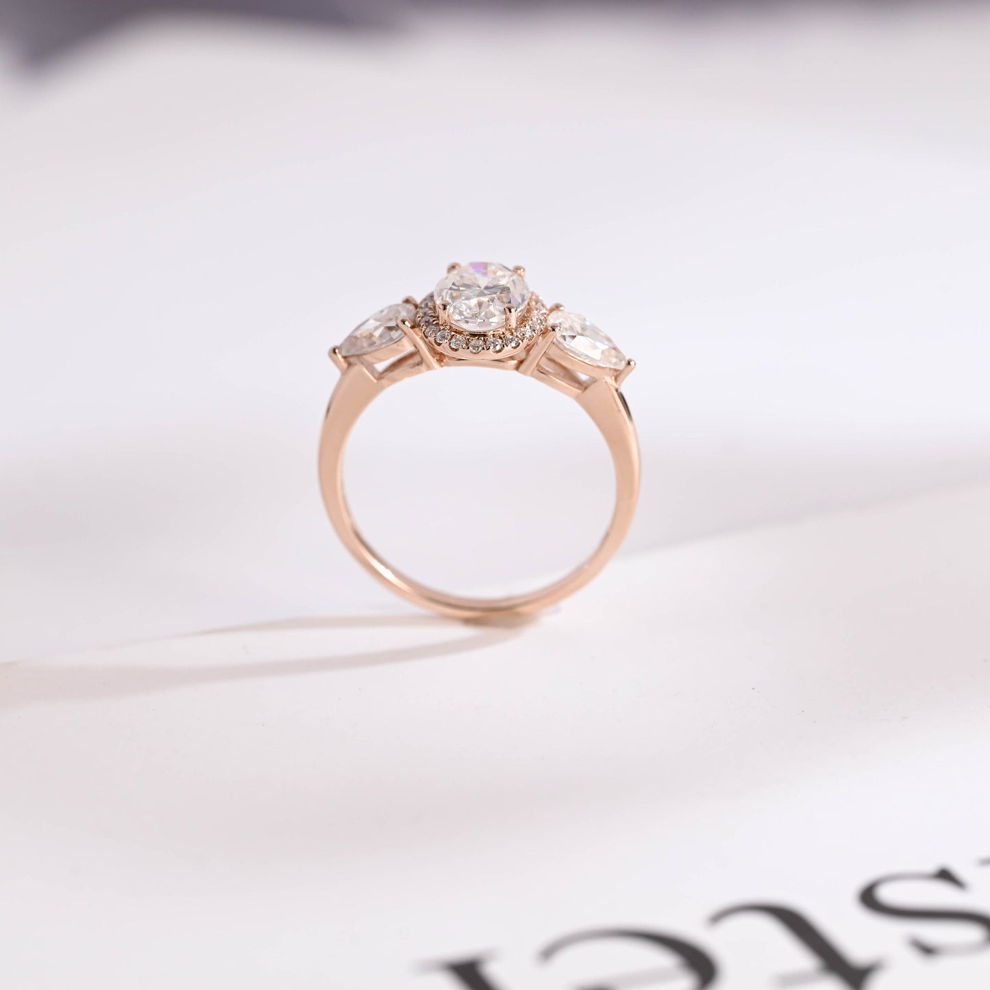 2.0 CT Oval Cut Halo Moissanite Engagement Ring