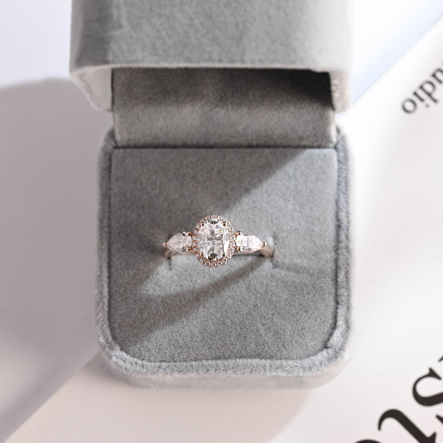 2.0 CT Oval Cut Halo Moissanite Engagement Ring