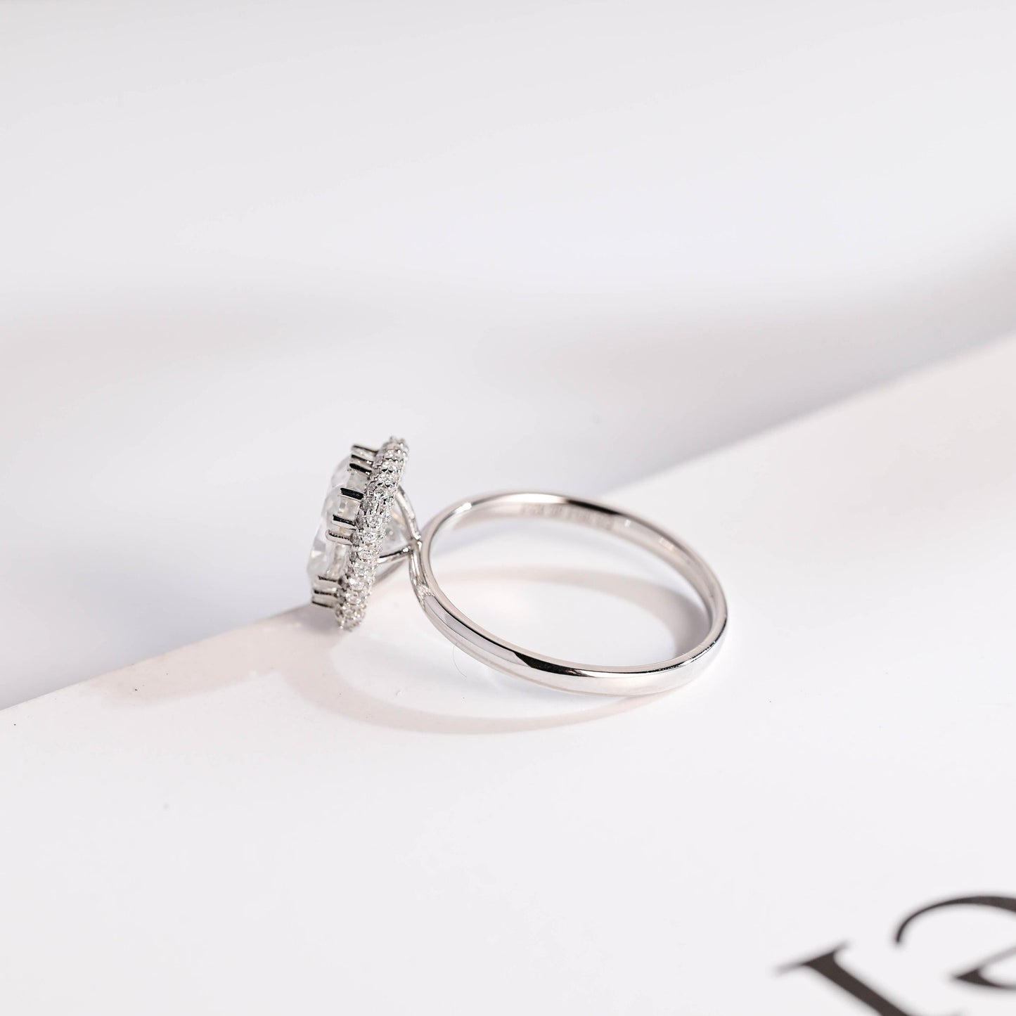 3.0 CT Oval Cut Halo Moissanite Engagement Ring