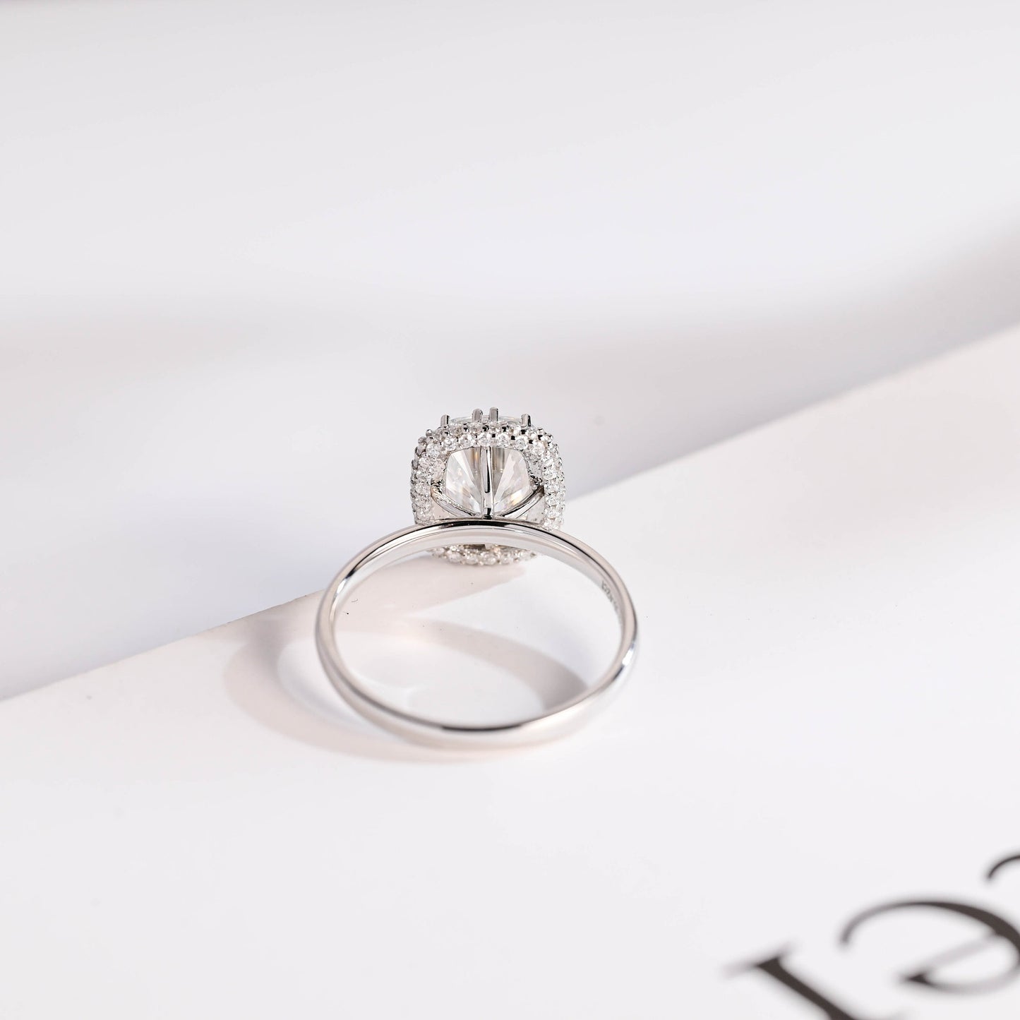 3.0 CT Oval Cut Halo Moissanite Engagement Ring