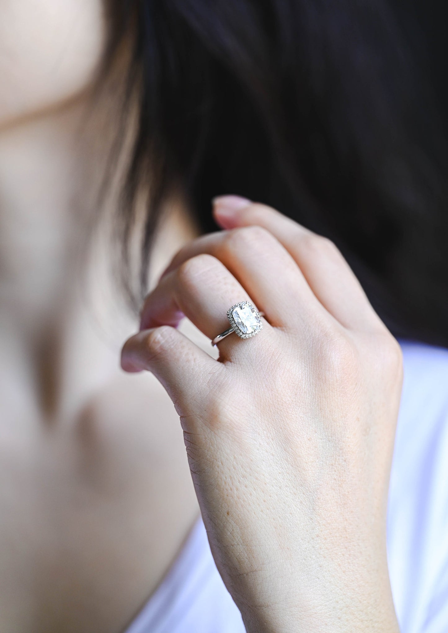 3.0 CT Oval Cut Halo Moissanite Engagement Ring