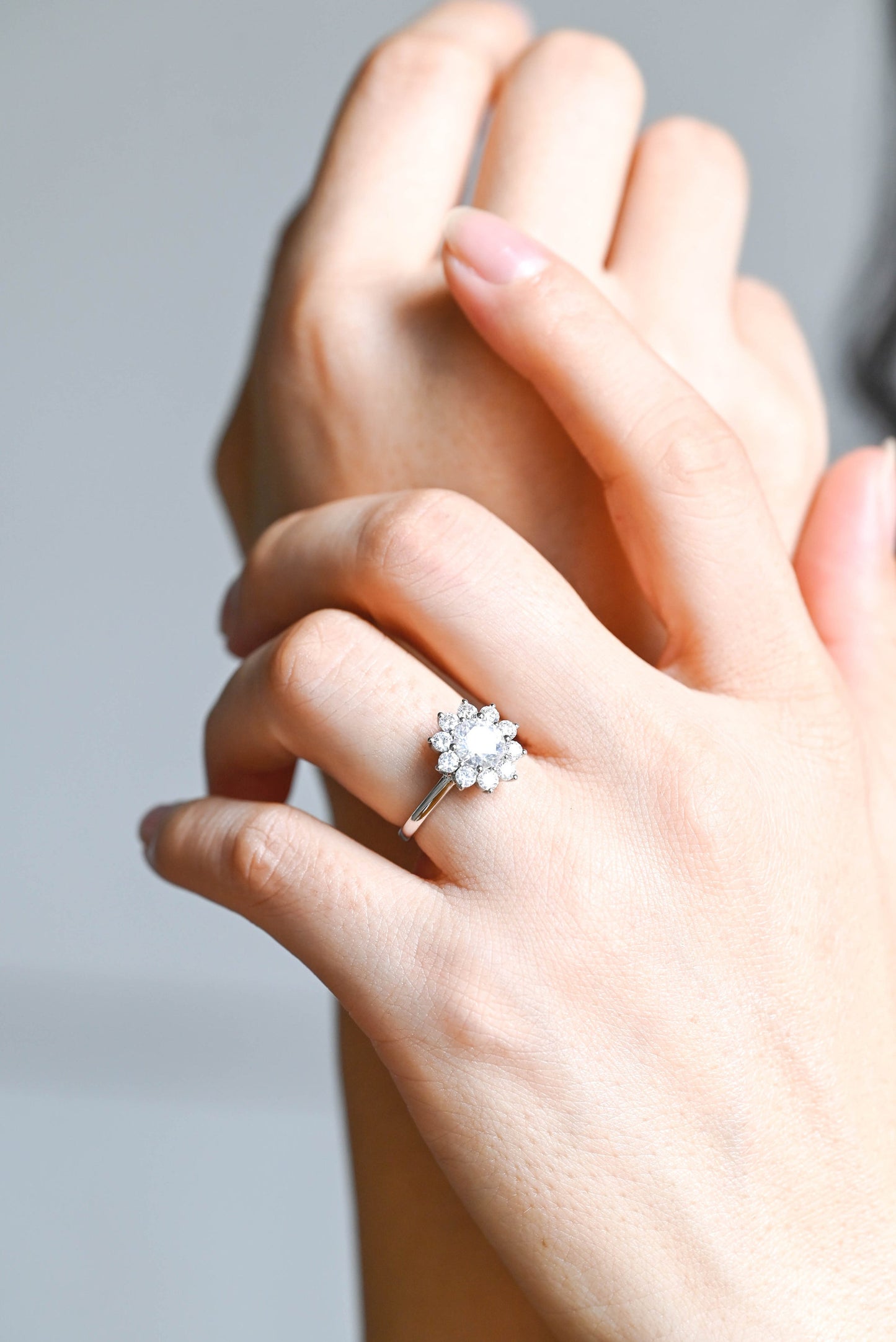 1.5 CT Round Cut Halo Style Moissanite Engagement Ring