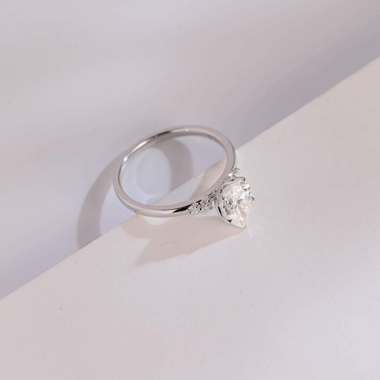 1.5 CT Pear Cut Cluster Moissanite Engagement Ring
