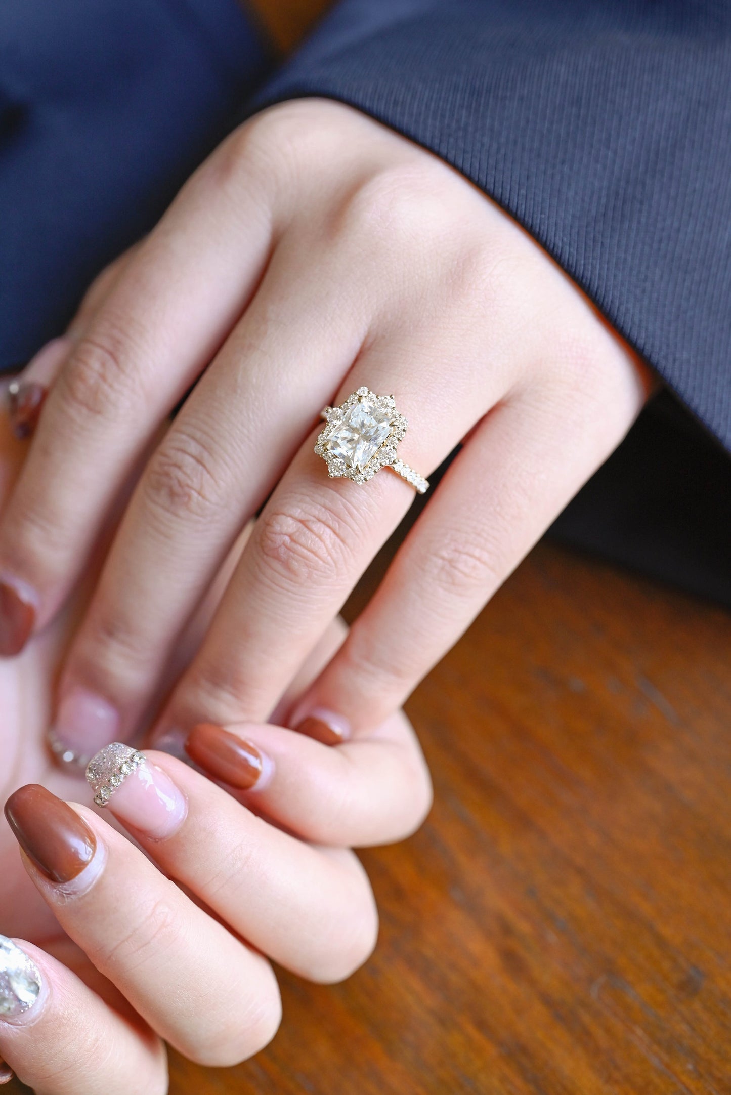 4.0 CT Radiant Cut Halo Moissanite Engagement Ring
