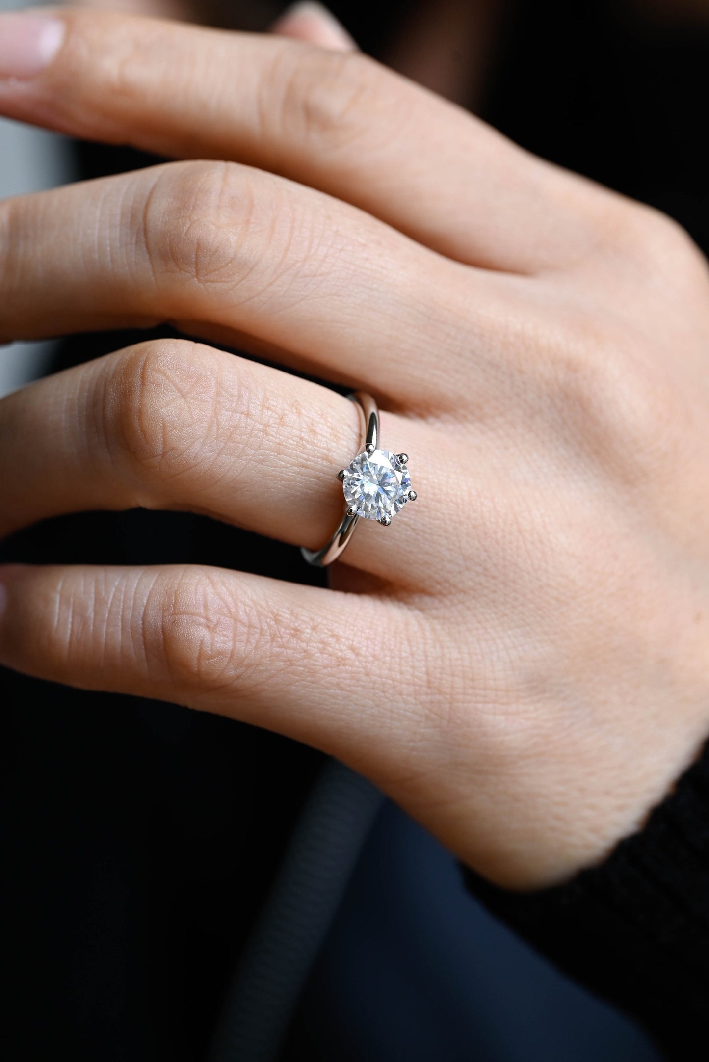 1.5 CT Round Cut Solitaire Moissanite Engagement Ring