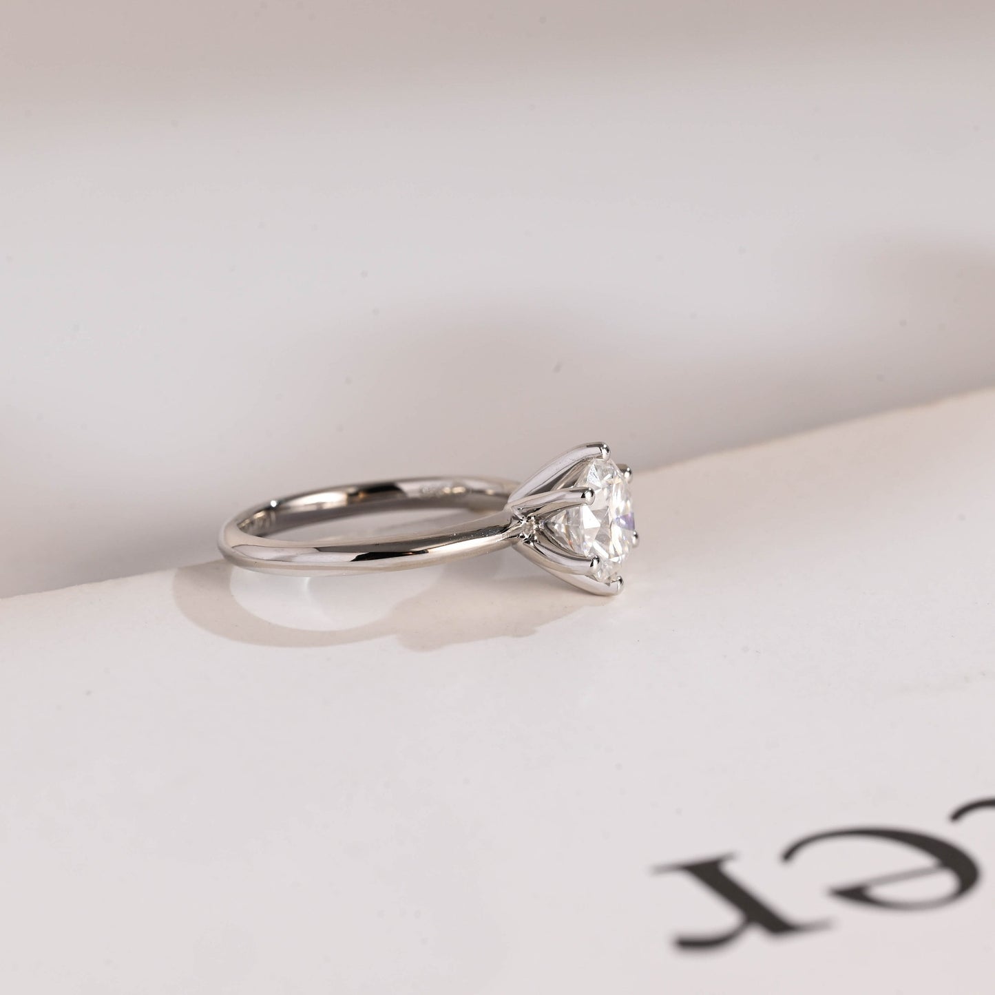 1.5 CT Round Cut Solitaire Moissanite Engagement Ring