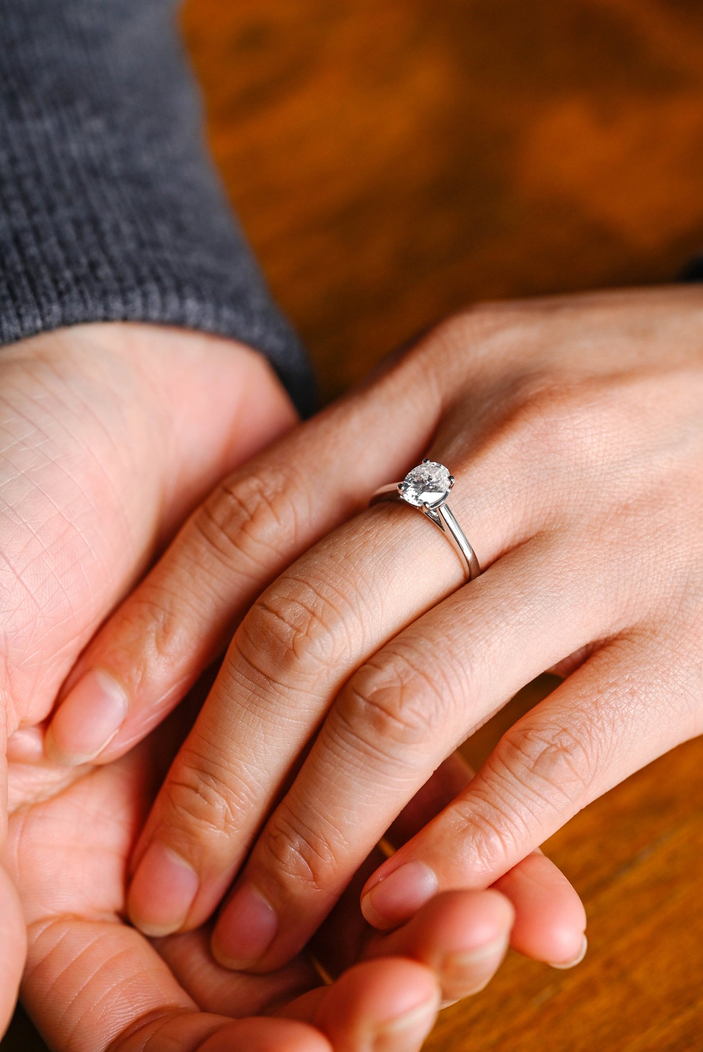 1.5 CT Oval Cut Solitaire Moissanite Engagement Ring